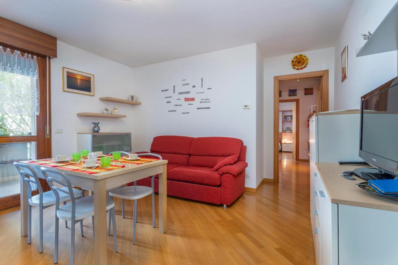 Ai Gelsomini - Lovely Flat With Terrace And Parking! Udine Eksteriør billede
