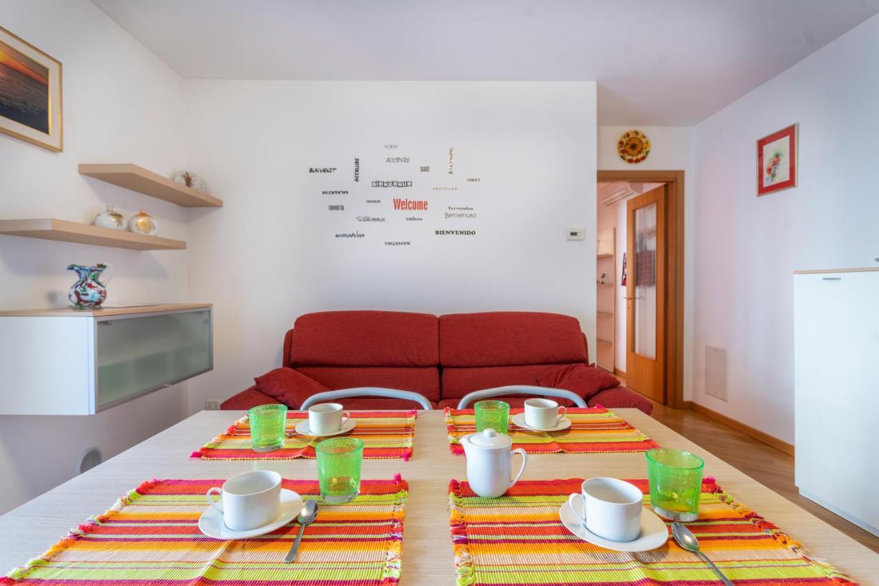 Ai Gelsomini - Lovely Flat With Terrace And Parking! Udine Eksteriør billede